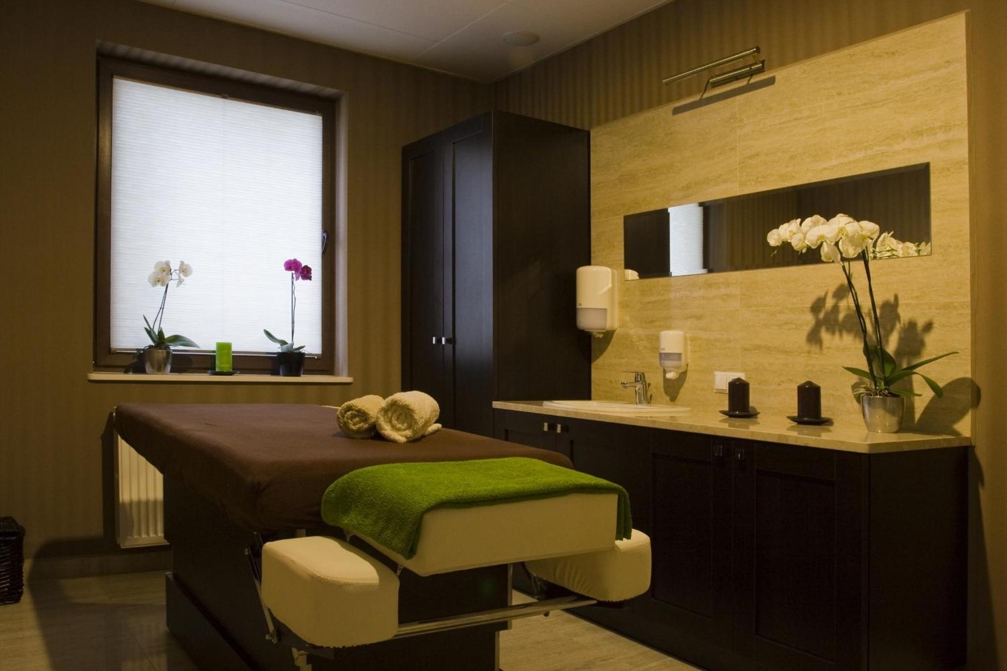 Montis Hotel & Spa Poniatowa Экстерьер фото